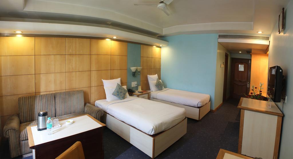 Hotel Grand International Raipur  Exterior photo