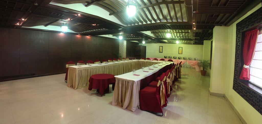 Hotel Grand International Raipur  Exterior photo