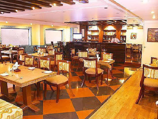 Hotel Grand International Raipur  Exterior photo
