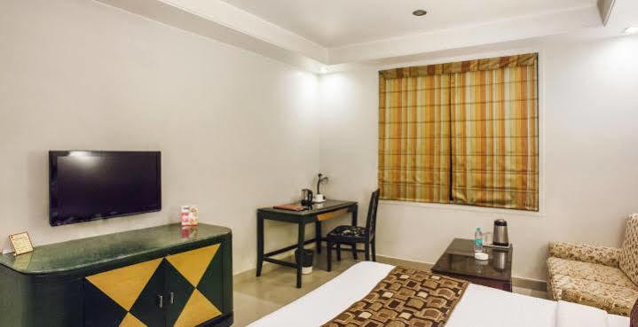 Hotel Grand International Raipur  Exterior photo