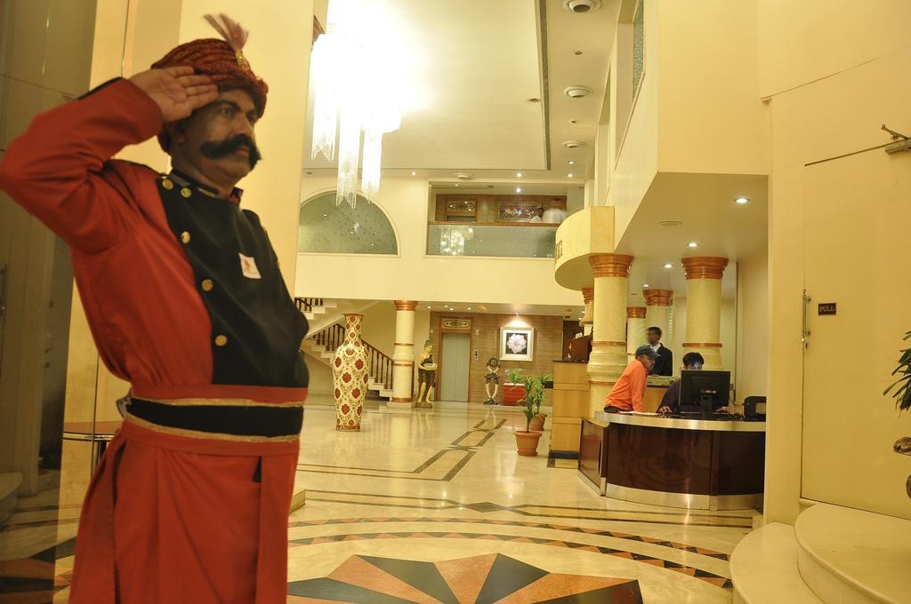 Hotel Grand International Raipur  Exterior photo
